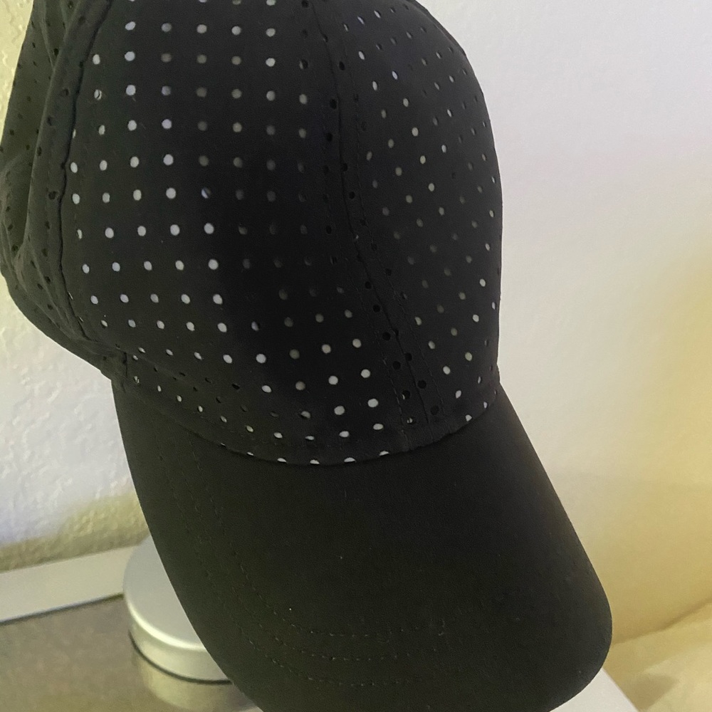 Lululemon Black Baller Ponytail Hat